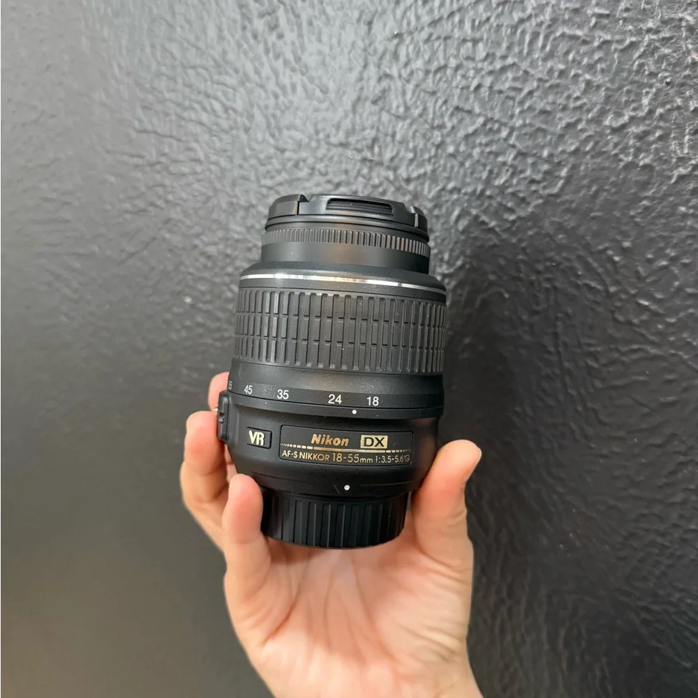 Nikon Black DSLR Camera Kit